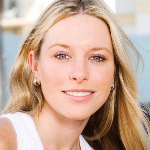 woman with straight blonde hair
